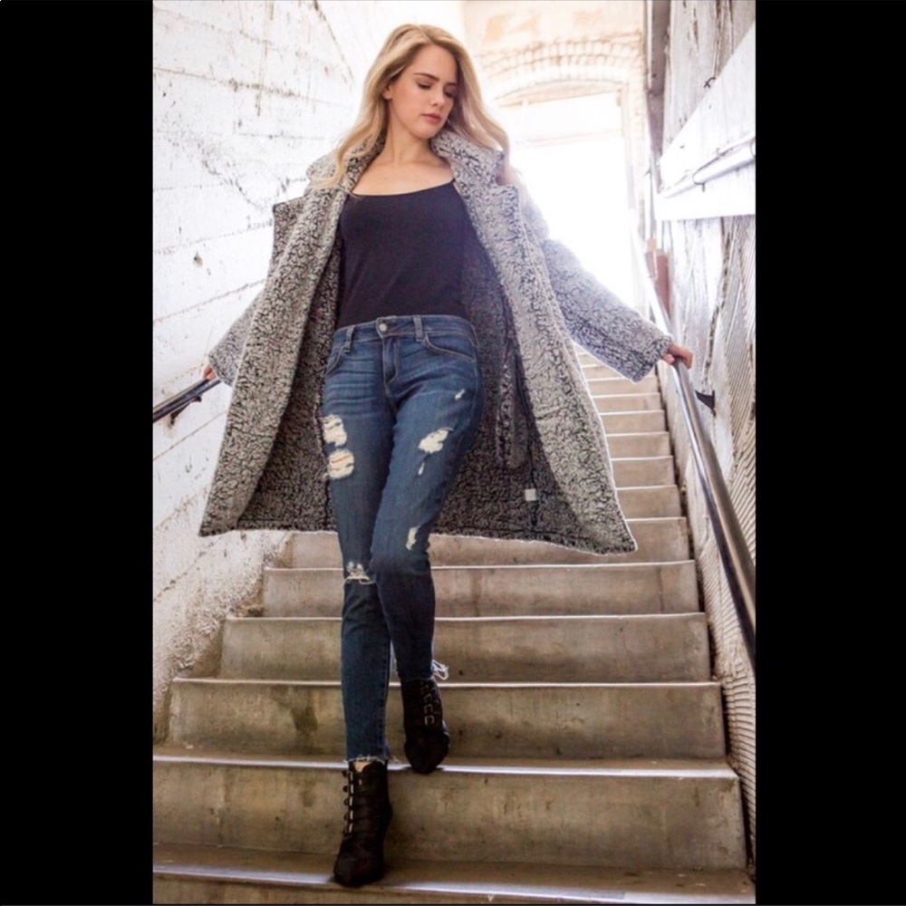 ✨LAST ONE✨Super Soft Two Tone Sherpa Long Coat - Picture 3 of 8